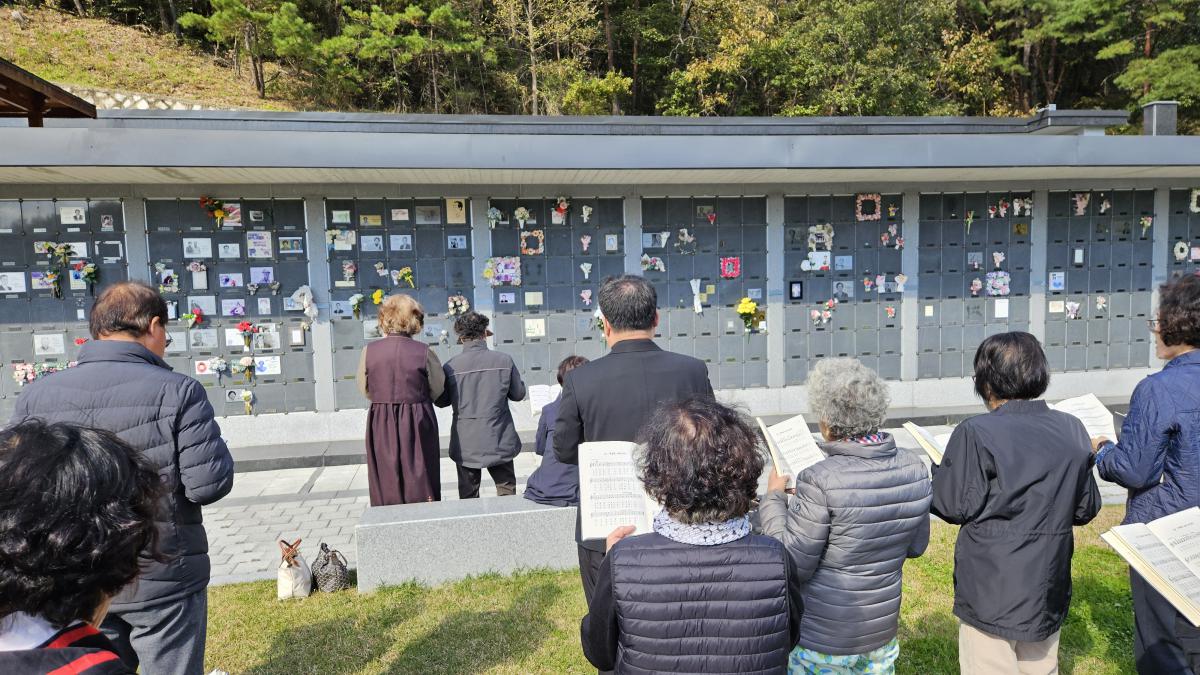 20251102위령의 날6.jpg