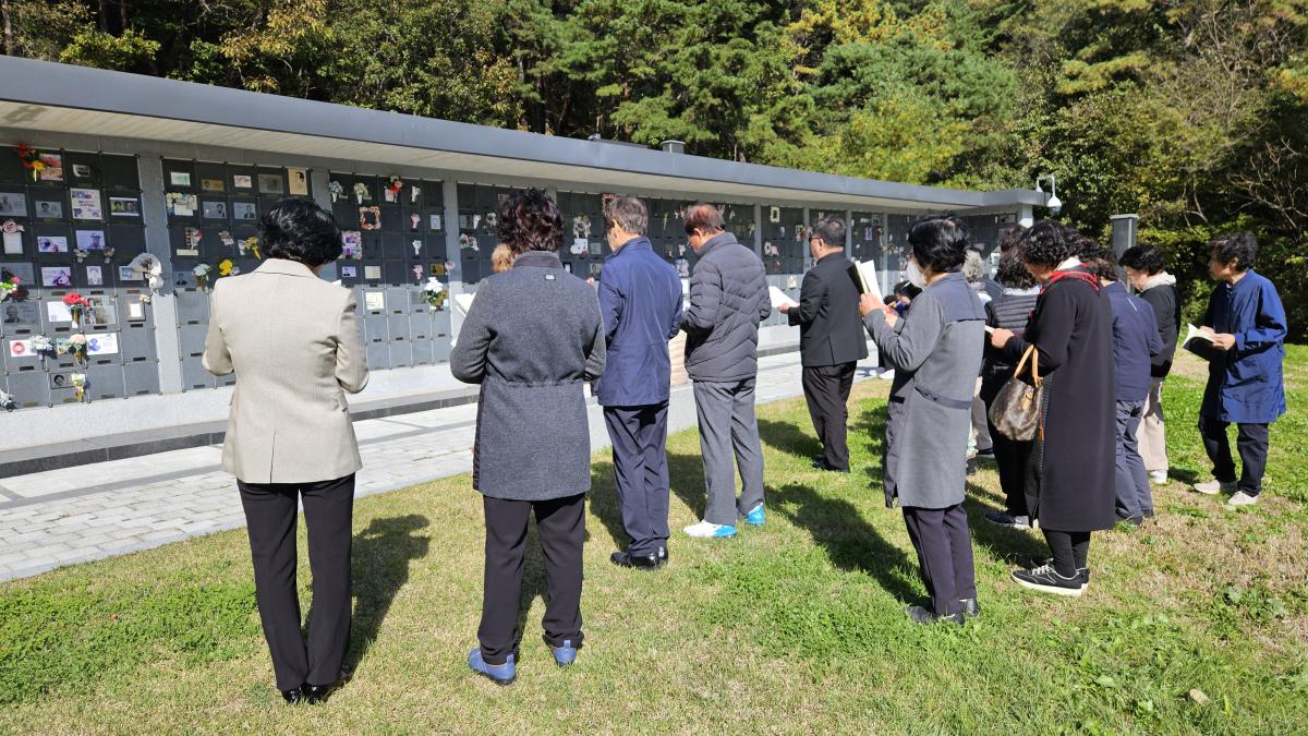 20251102위령의 날8.jpg