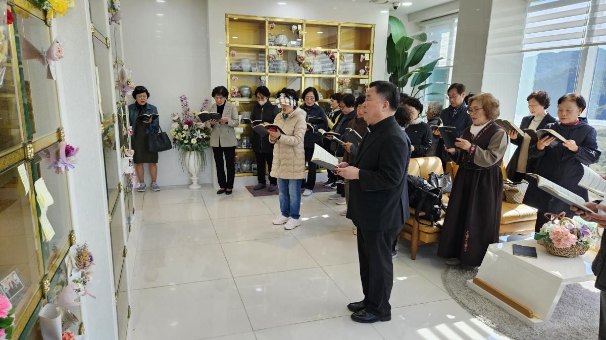 20251102위령의 날3.jpg