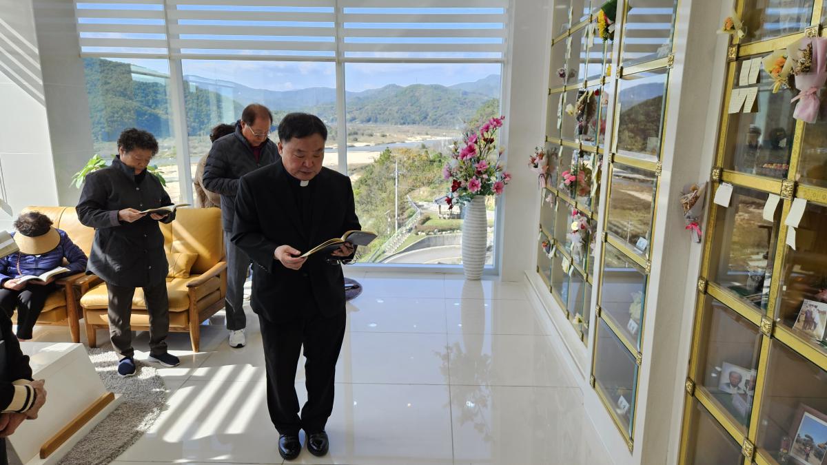 20251102위령의 날2.jpg